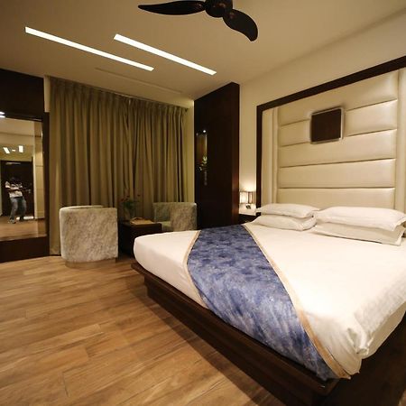 Hotel Prince Viraj Jabalpur Exteriér fotografie