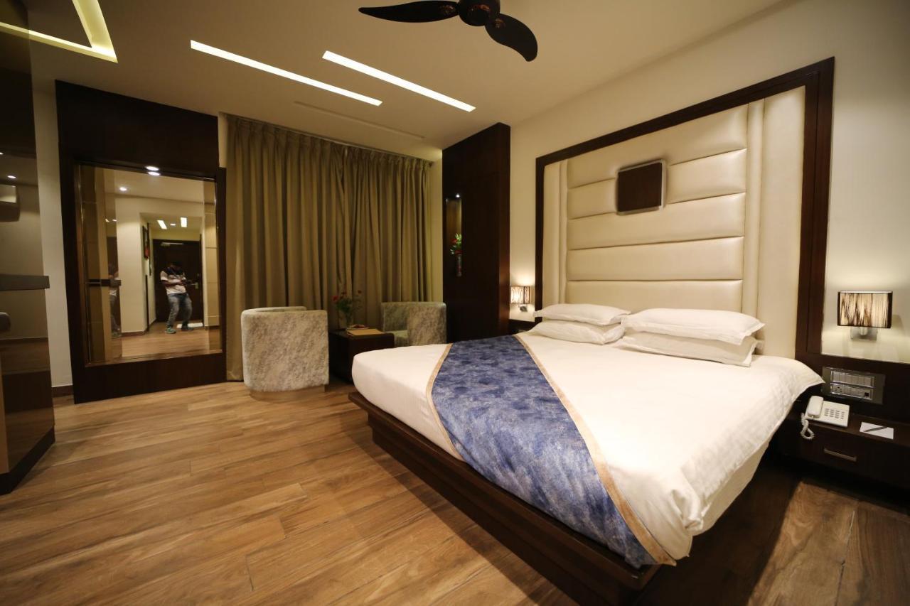Hotel Prince Viraj Jabalpur Exteriér fotografie