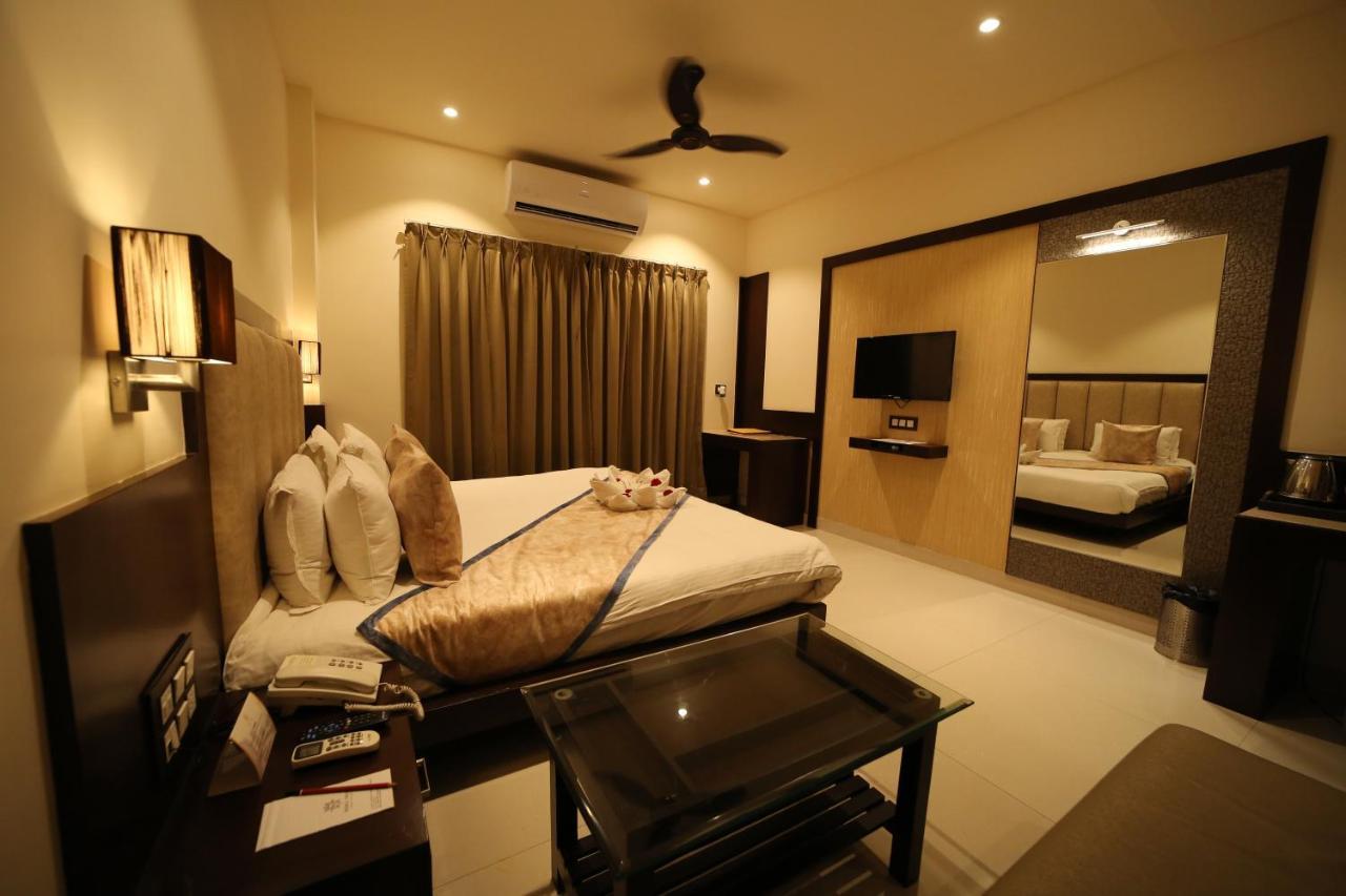 Hotel Prince Viraj Jabalpur Exteriér fotografie