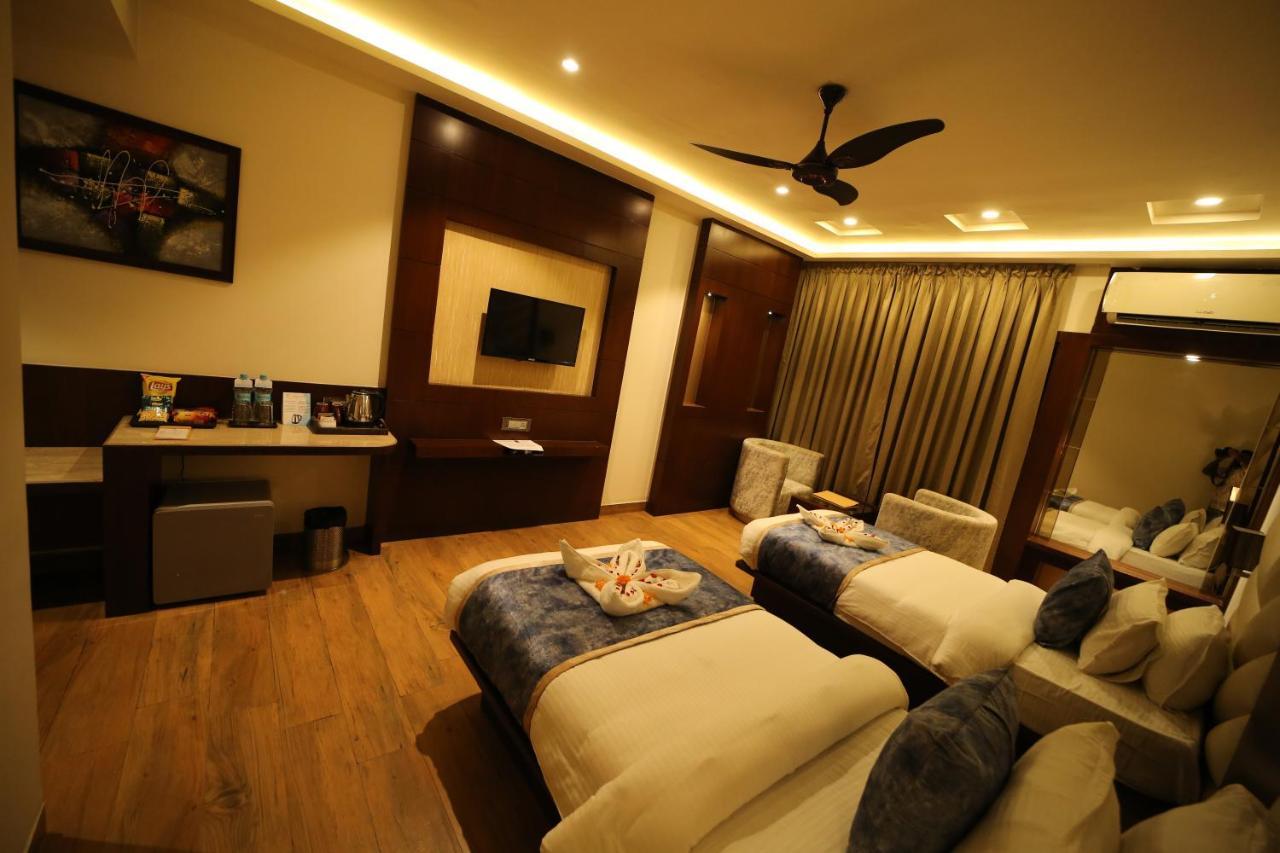 Hotel Prince Viraj Jabalpur Exteriér fotografie