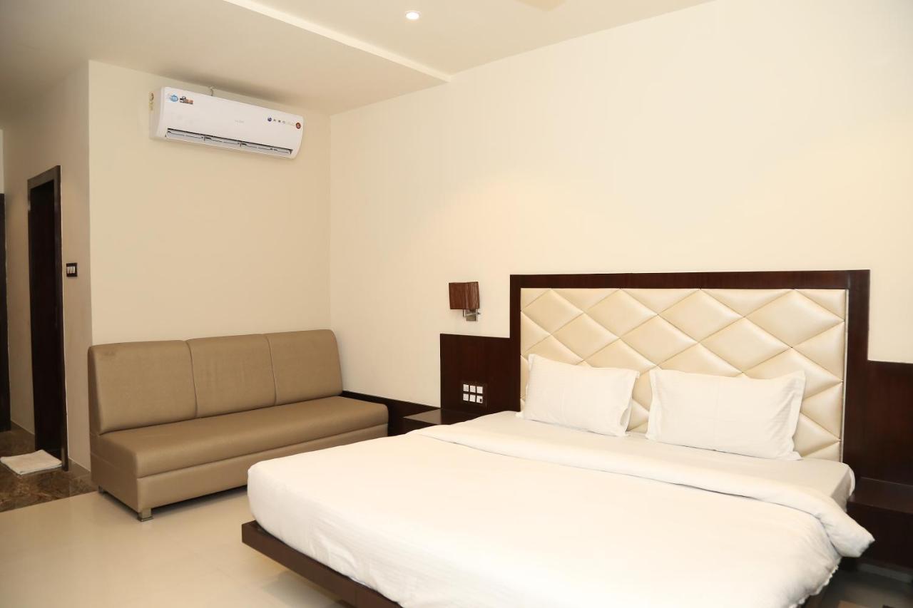 Hotel Prince Viraj Jabalpur Exteriér fotografie