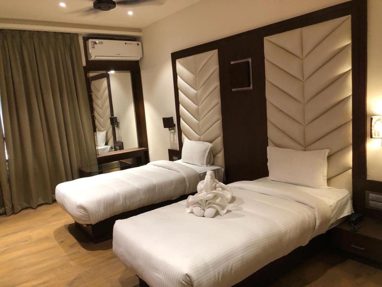 Hotel Prince Viraj Jabalpur Exteriér fotografie