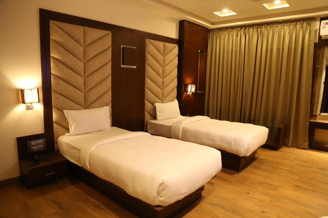 Hotel Prince Viraj Jabalpur Exteriér fotografie