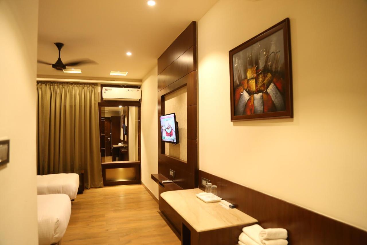 Hotel Prince Viraj Jabalpur Exteriér fotografie